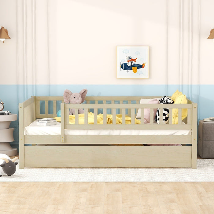 Multi Functional Wooden Daybed Bed