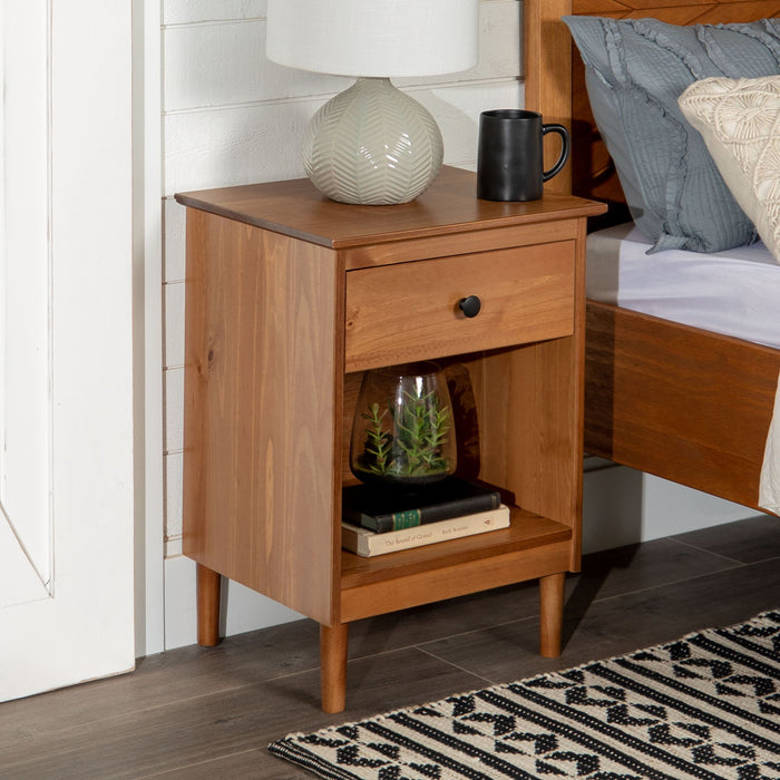 Classic 1 Drawer Nightstand With Cubby